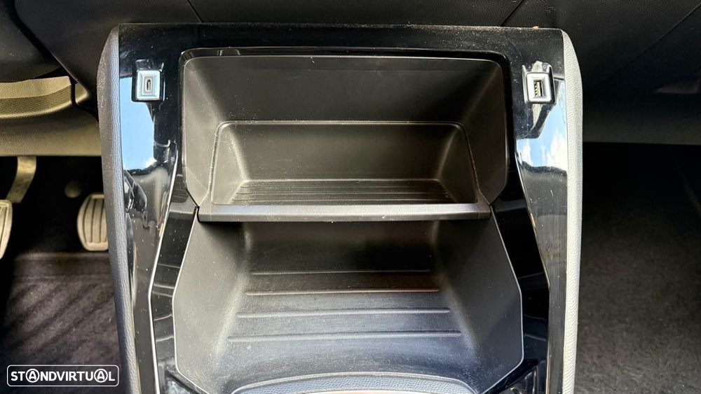 Peugeot 2008 PureTech 100 Active - 43