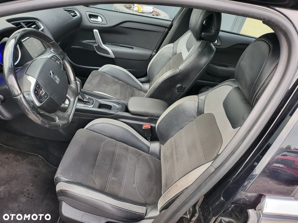 Citroën DS4 Cross 1.6 BlueHDi Be Chic S&S EAT6 - 29