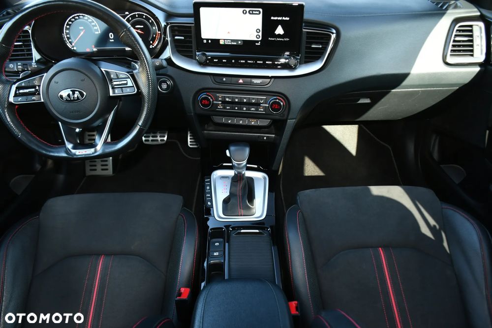 Kia ProCeed - 40