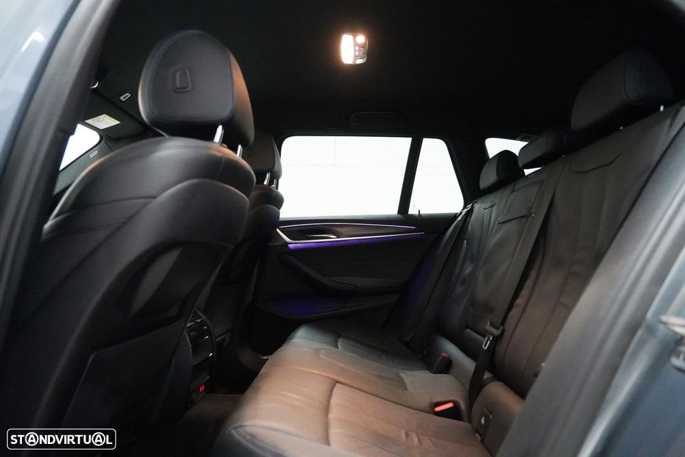 BMW 520 e Pack M - 8
