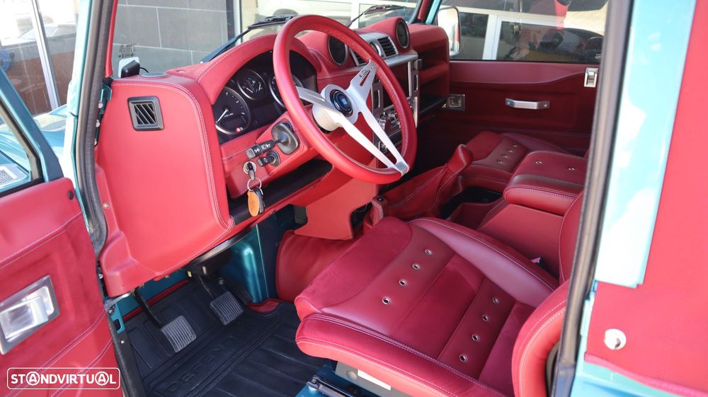 Land Rover Defender - 15