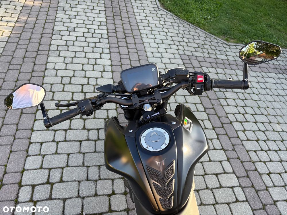 Yamaha MT - 9