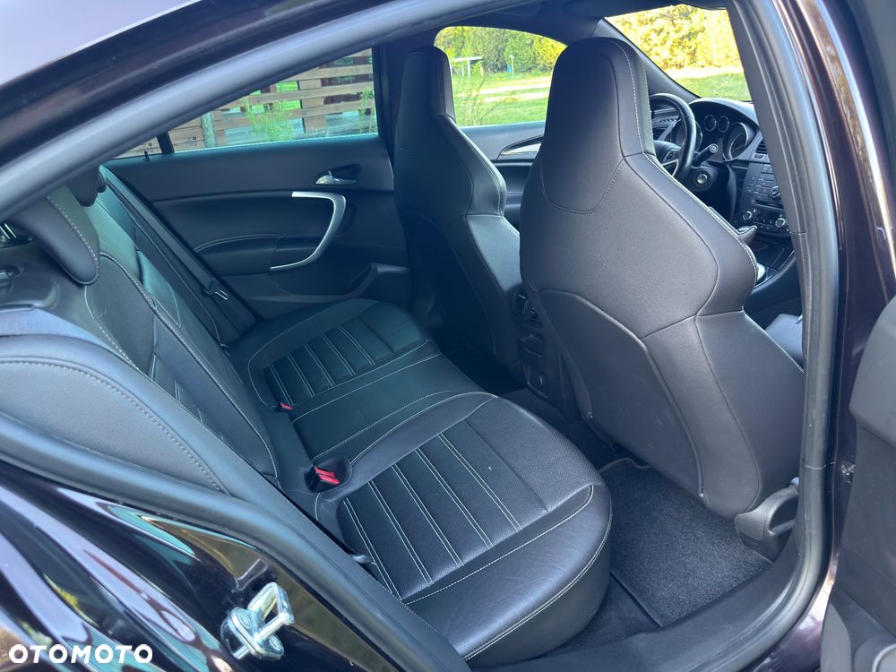 Opel Insignia - 16