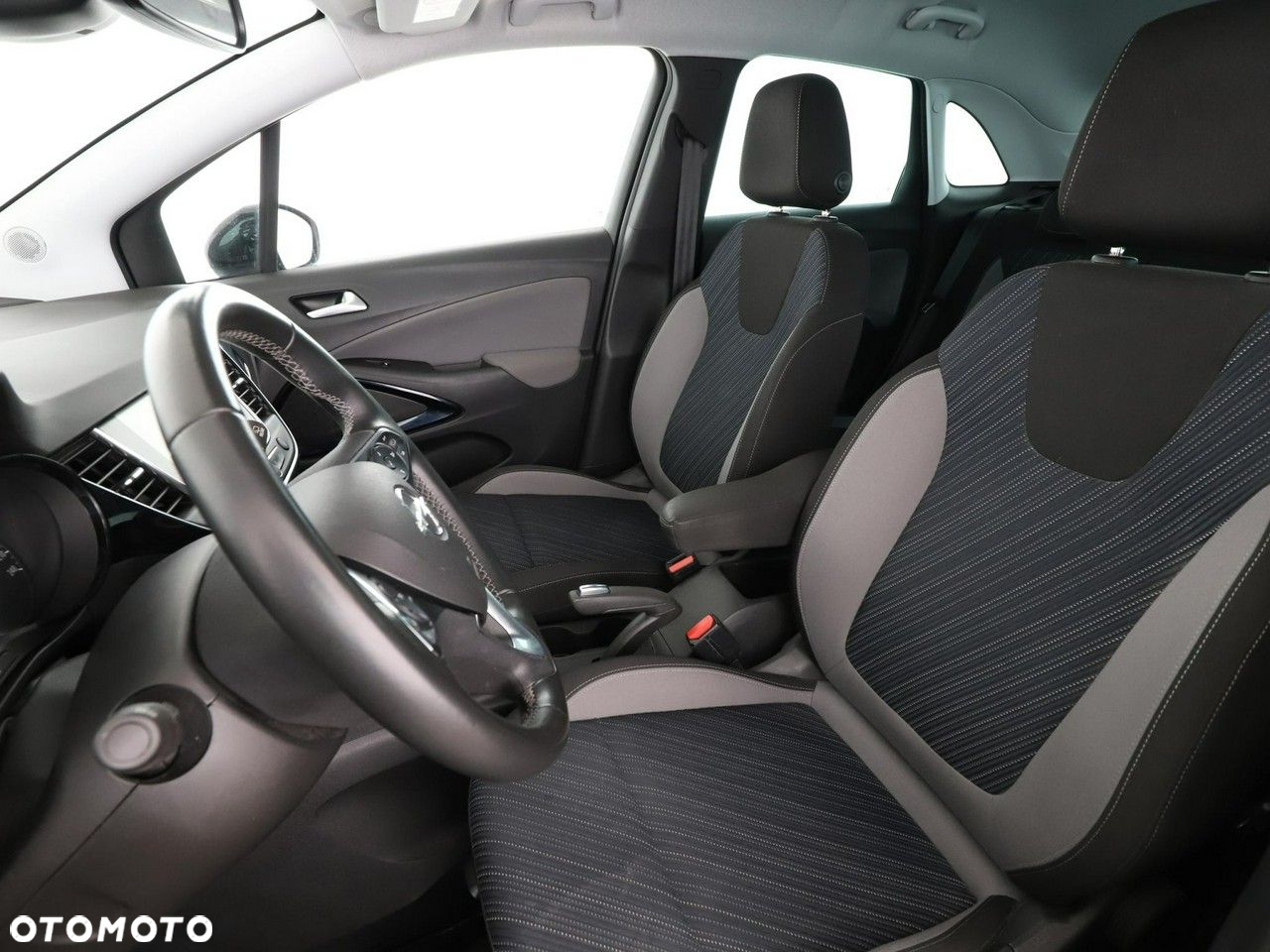 Opel Crossland X 1.5 CDTI Design Line S&S - 14