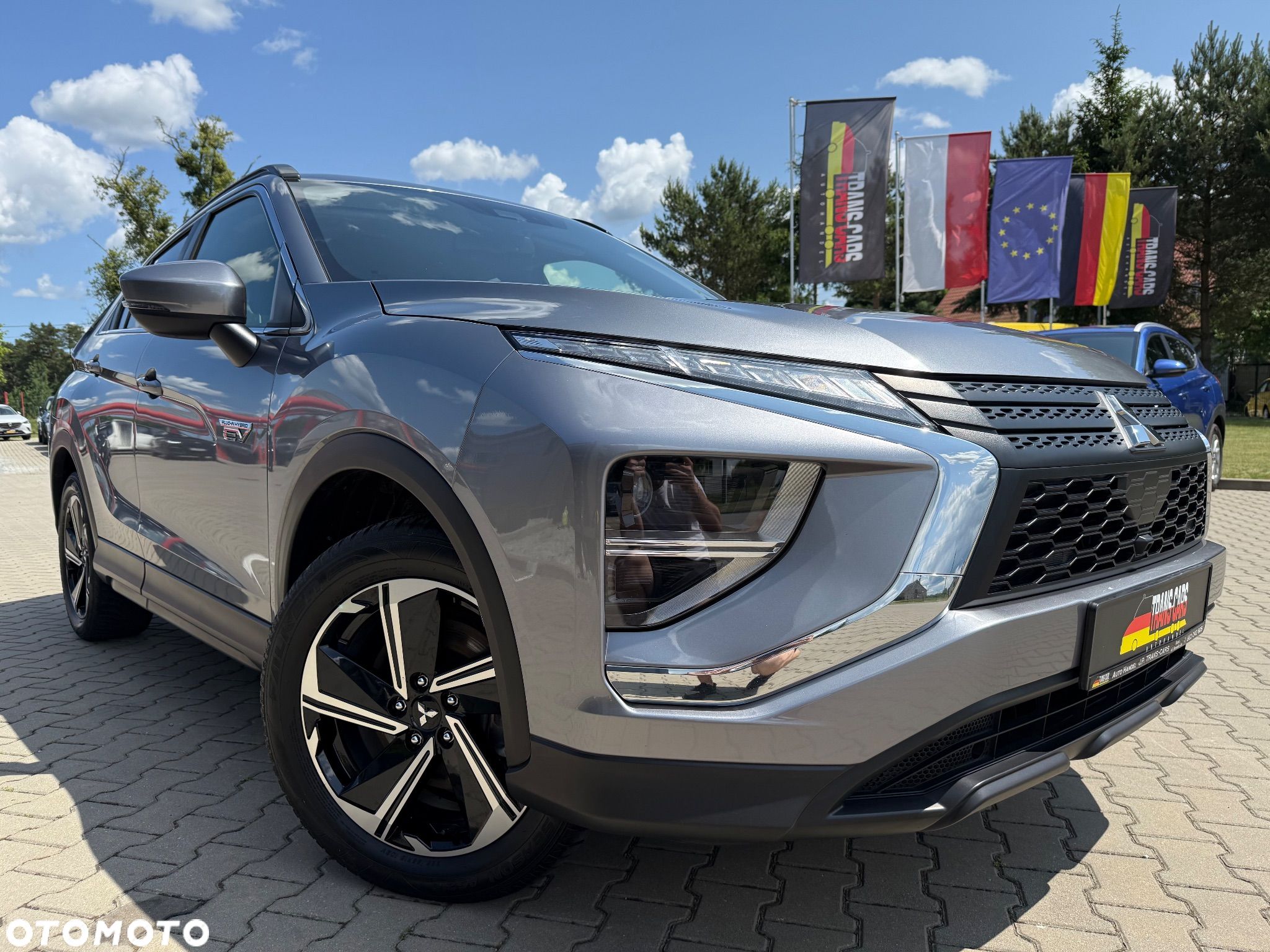 Mitsubishi Eclipse Cross Plug-In Hybrid 4WD Basis - 1