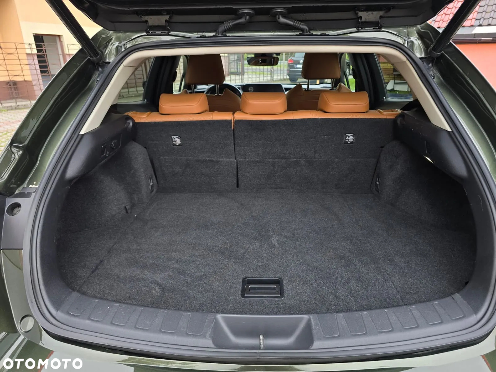 Lexus UX 250h Prestige AWD - 14