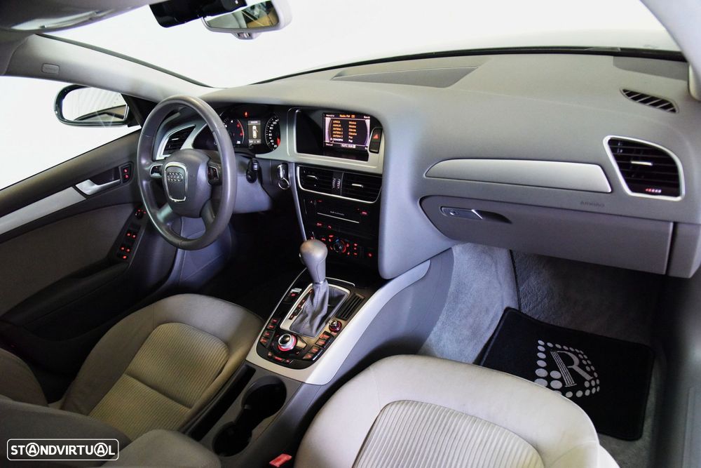 Audi A4 Avant 2.0 TDI Business Line Advance Multitronic - 25