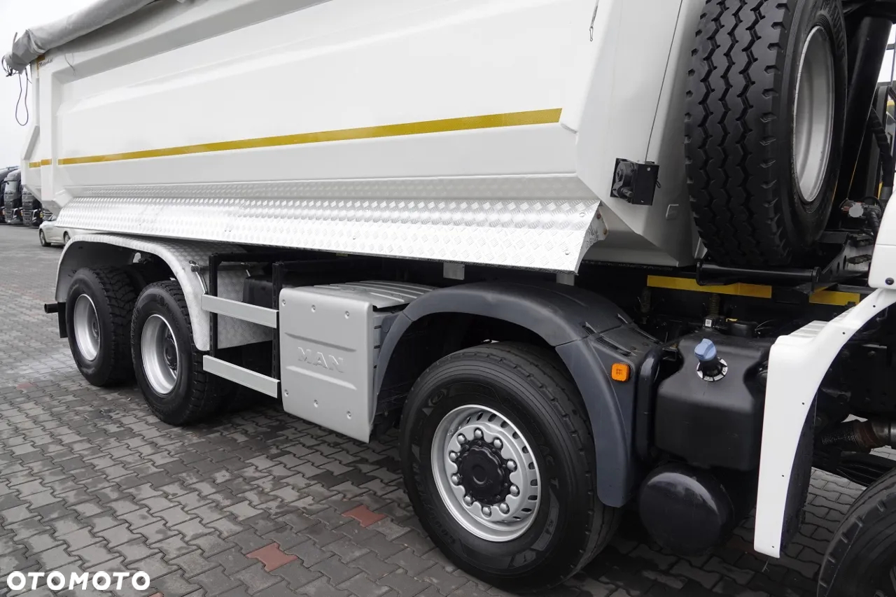 MAN TGS 41.460 / 8x8 / WYWROTKA TYLNOZSYP / MANUAL / KH-KIPPER / EURO 6 / 2019 ROK / PO KONTRAKCIE SERWISOWYM - 17