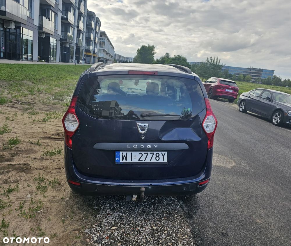 Dacia Lodgy 1.6 Laureate - 6