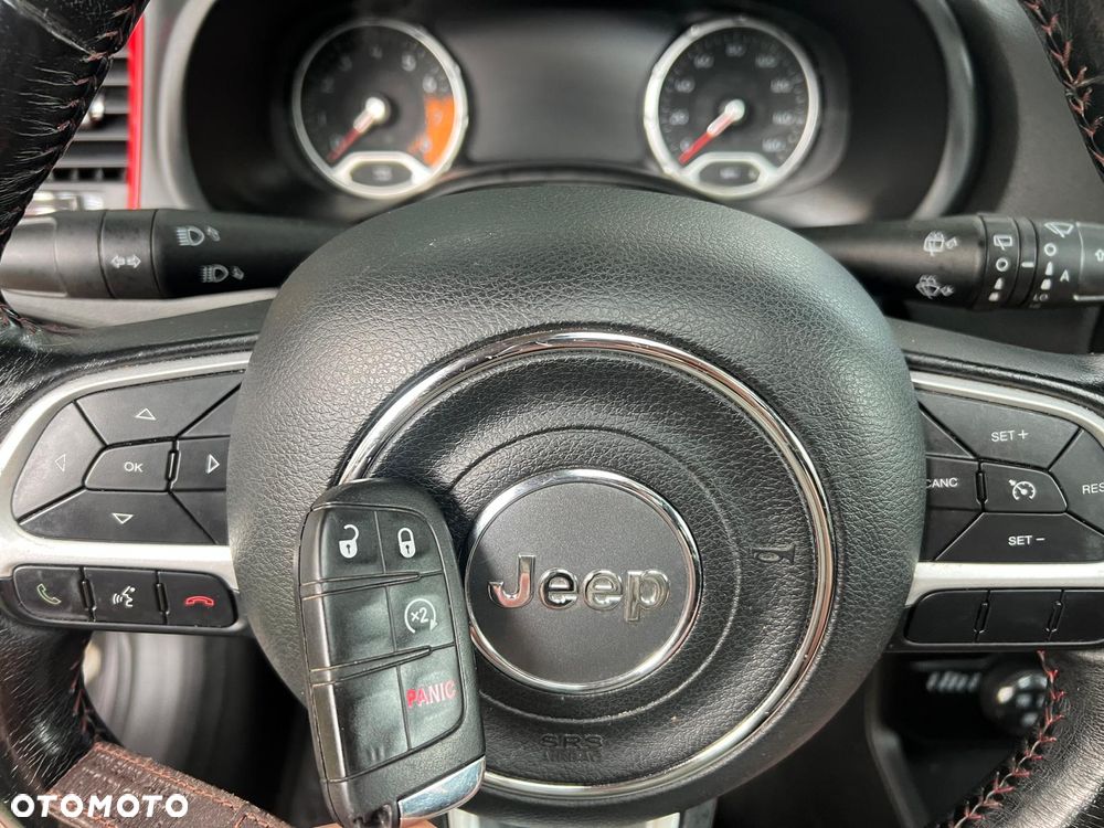 Jeep Renegade - 15