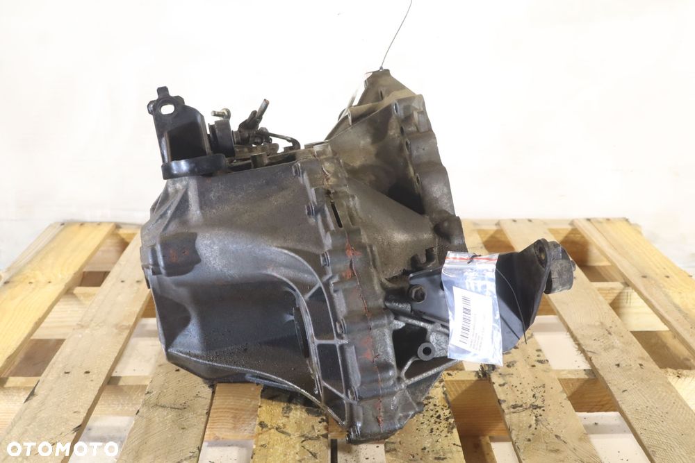 SKRZYNIA BIEGÓW 5 BIEGOWA TOYOTA AVENSIS II T25 2.0D4D 25150-2K - 3