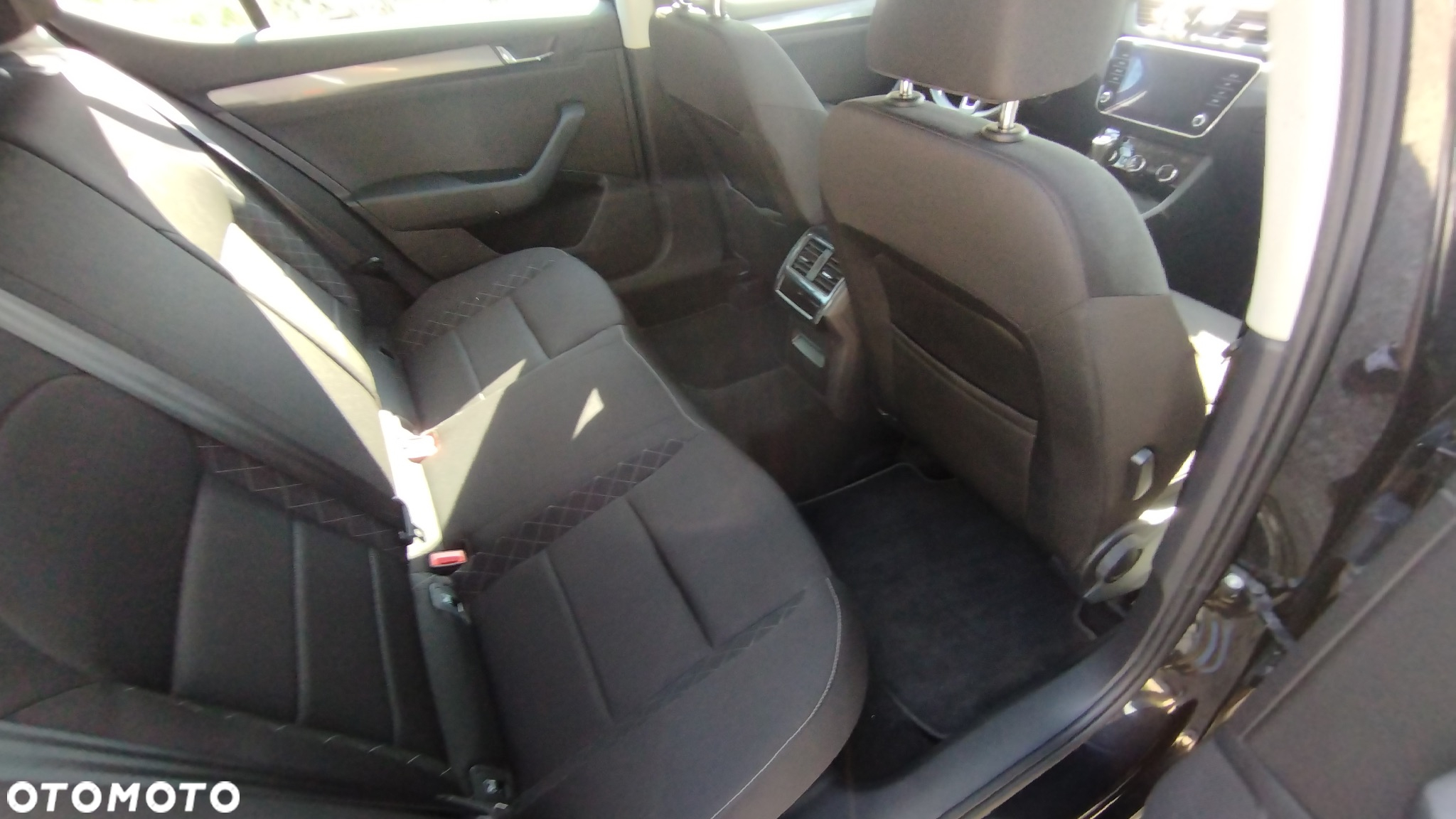 Skoda Superb 1.5 TSI Active - 6