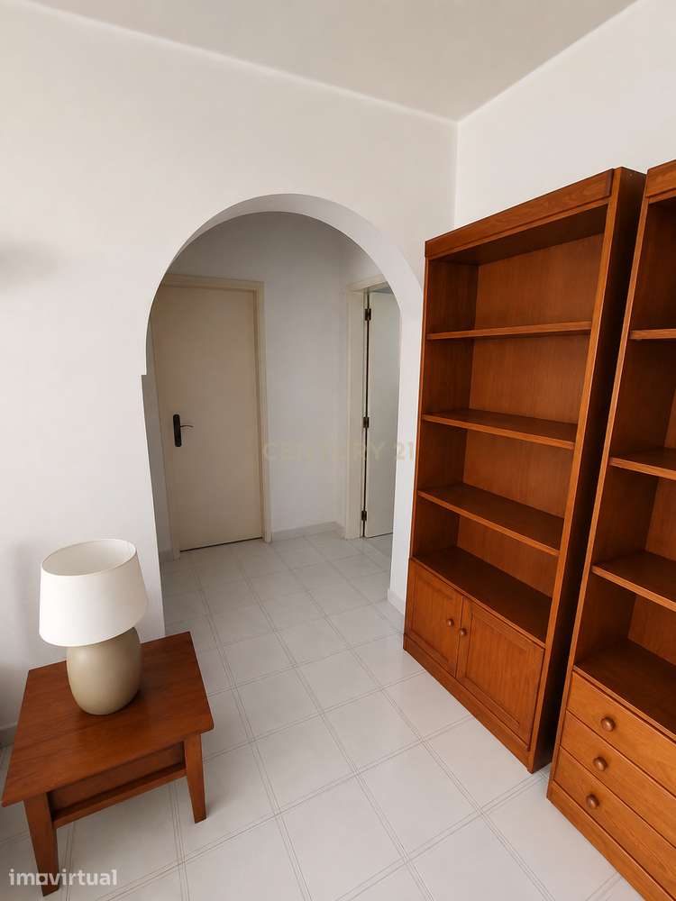 Apartamento T1 em Portimão com Piscina e Estacionamento - Grande imagem: 3/15