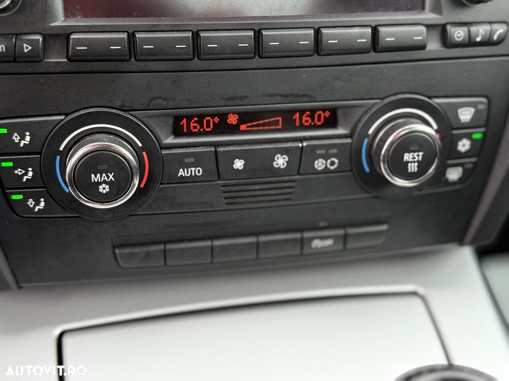 BMW Seria 3 320i - 9