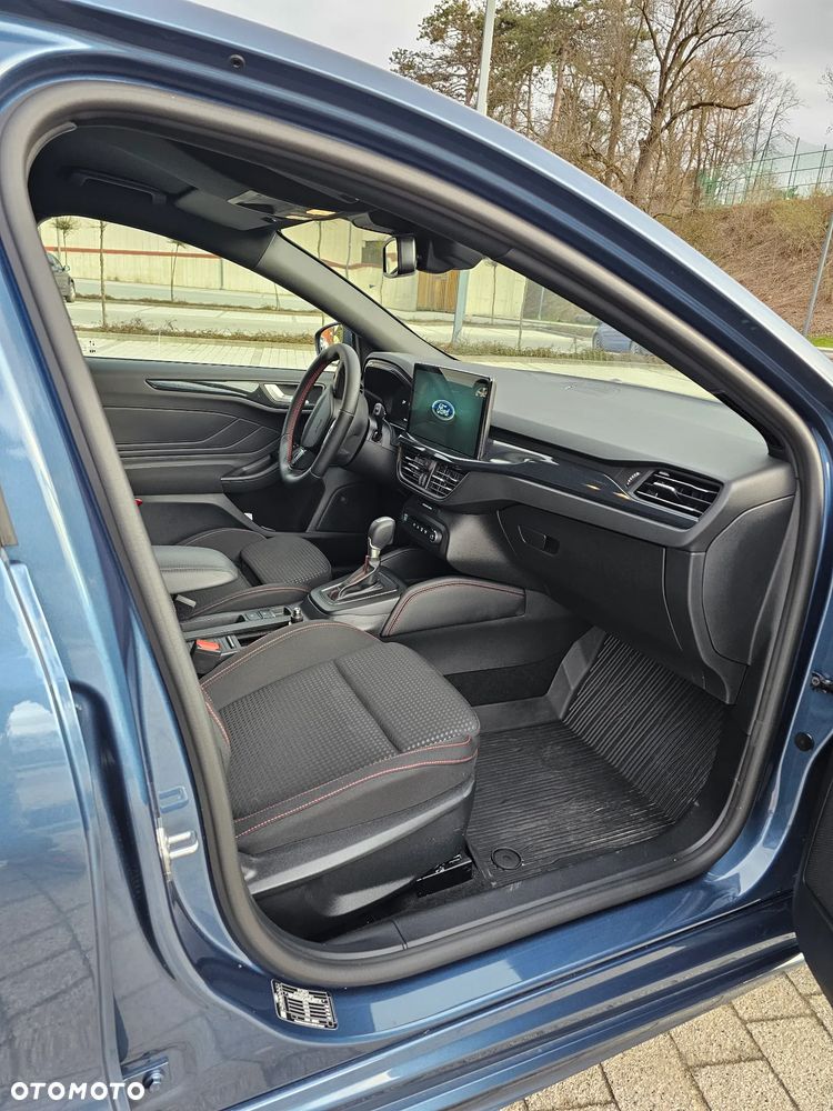 Ford Focus 1.0 EcoBoost mHEV ST-Line X - 10