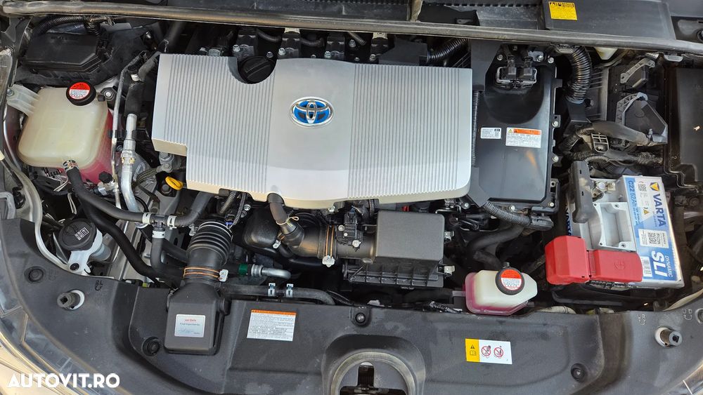 Toyota Prius Hybrid Executive - 12