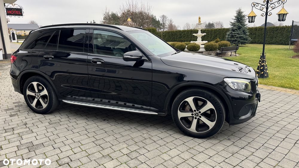 Mercedes-Benz GLC 220 d 4Matic 9G-TRONIC - 10