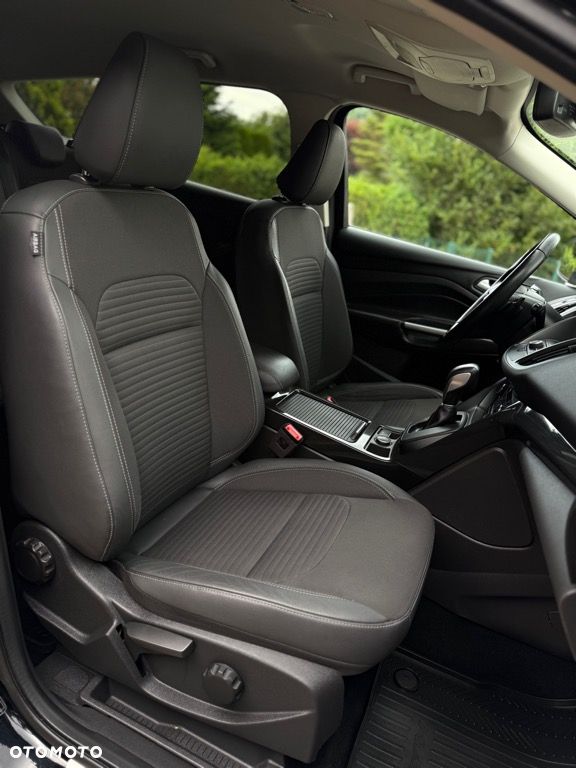 Ford Kuga 2.0 TDCi 4x4 Titanium - 28