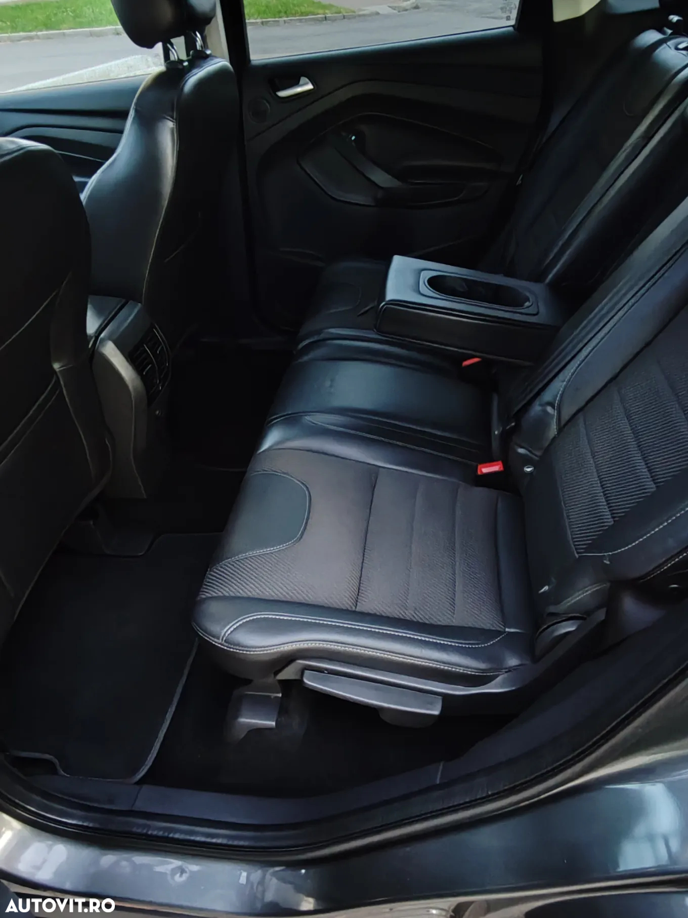 Ford Kuga - 13