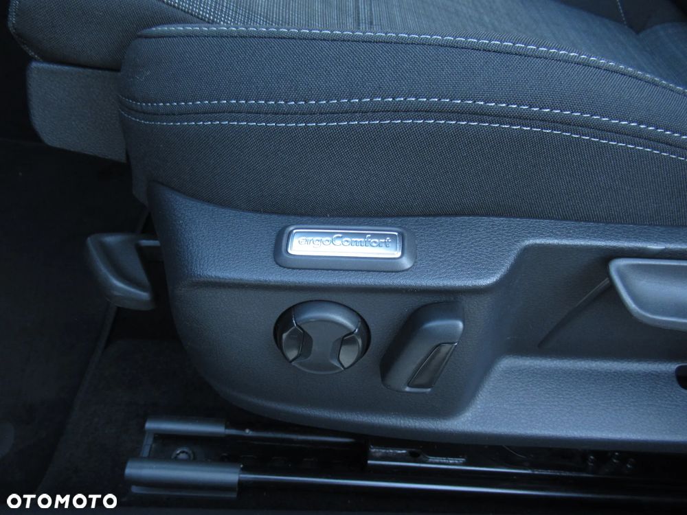 Volkswagen Passat 1.5 TSI EVO Business - 7