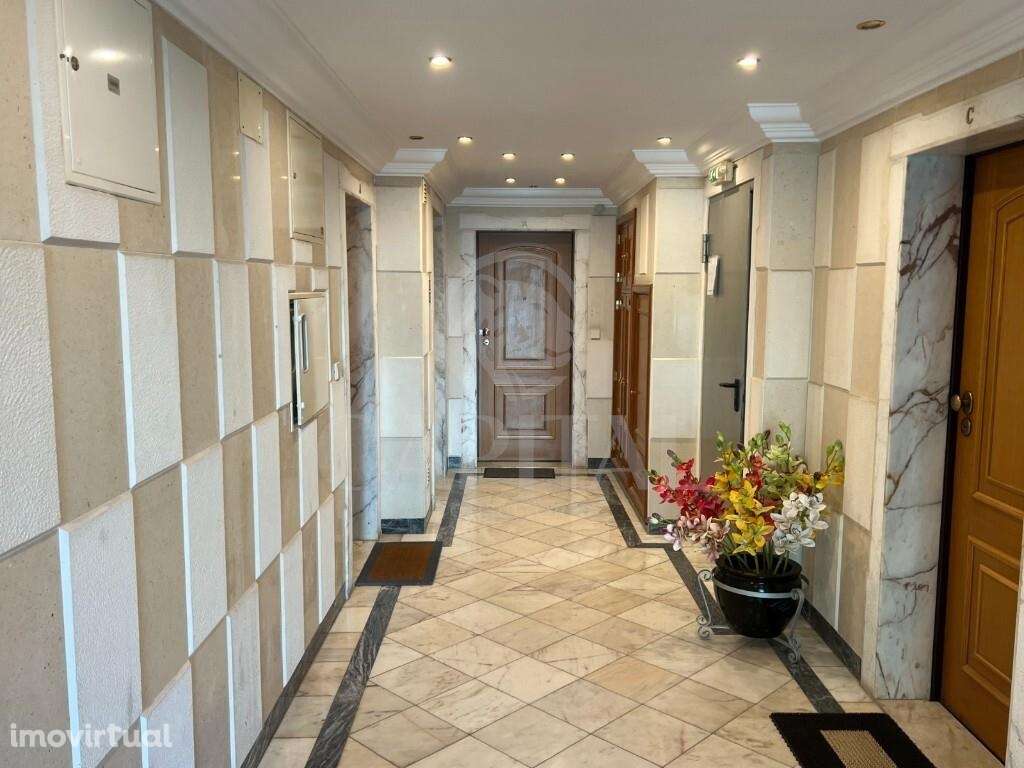 Excelente apartamento T4 no centro de Cascais - Grande imagem: 5/22