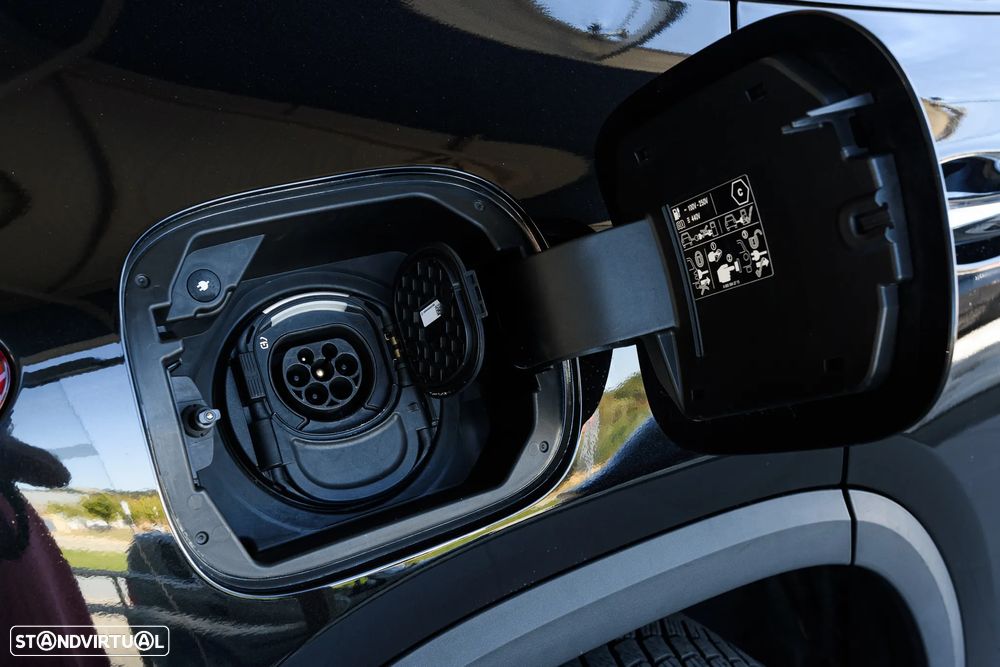 Mercedes-Benz GLA 250 e 8G-DCT AMG Line - 26