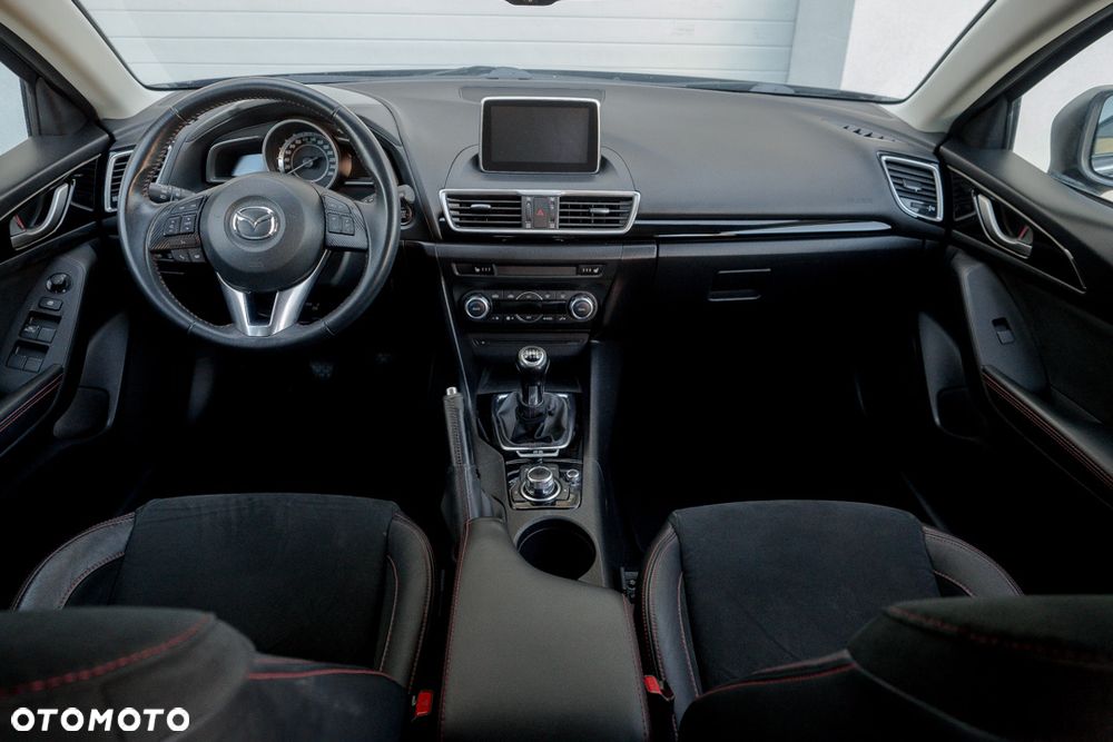 Mazda 3 SKYACTIV-G 120 NAKAMA - 33