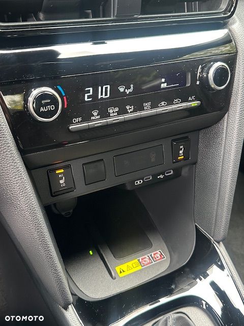 Toyota Yaris Cross 130 1.5 VVT-i Team Deutschland - 29