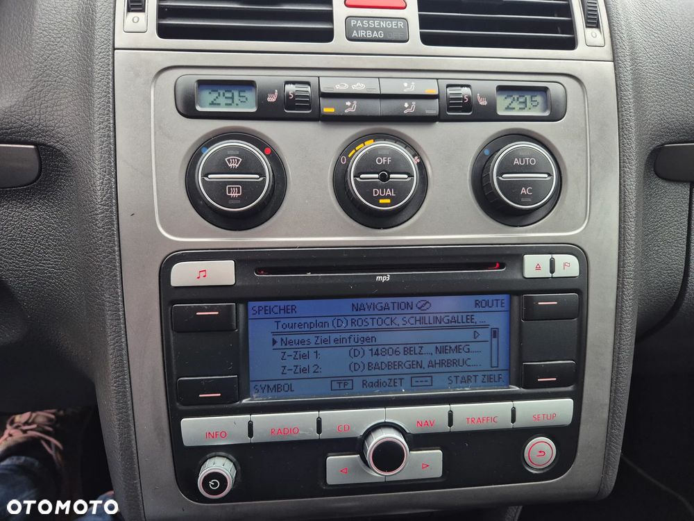 Volkswagen Touran 1.9 TDI DPF Blue Motion Trendline - 11