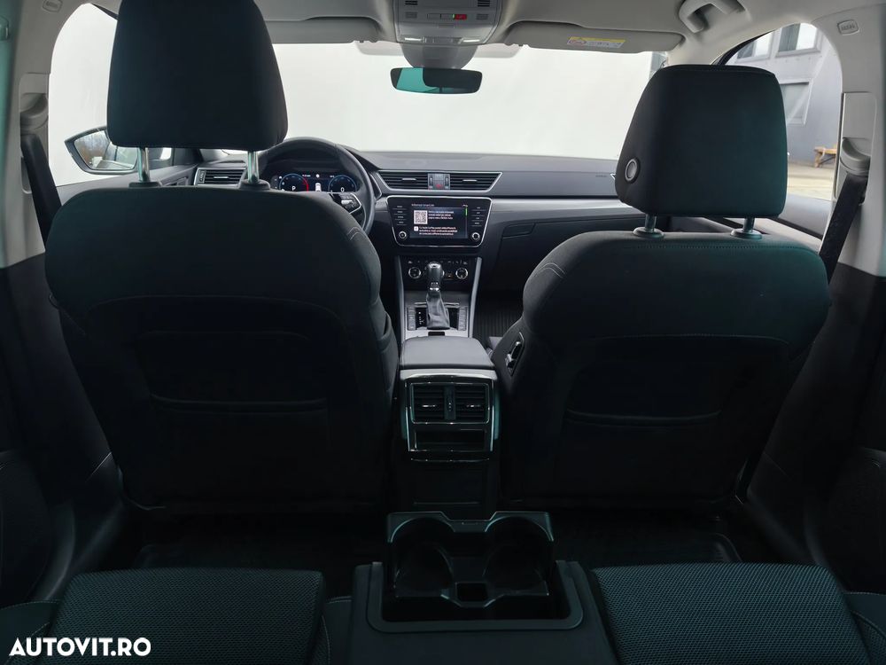 Skoda Superb 2.0 TDI 4x4 DSG Premium Edition - 29