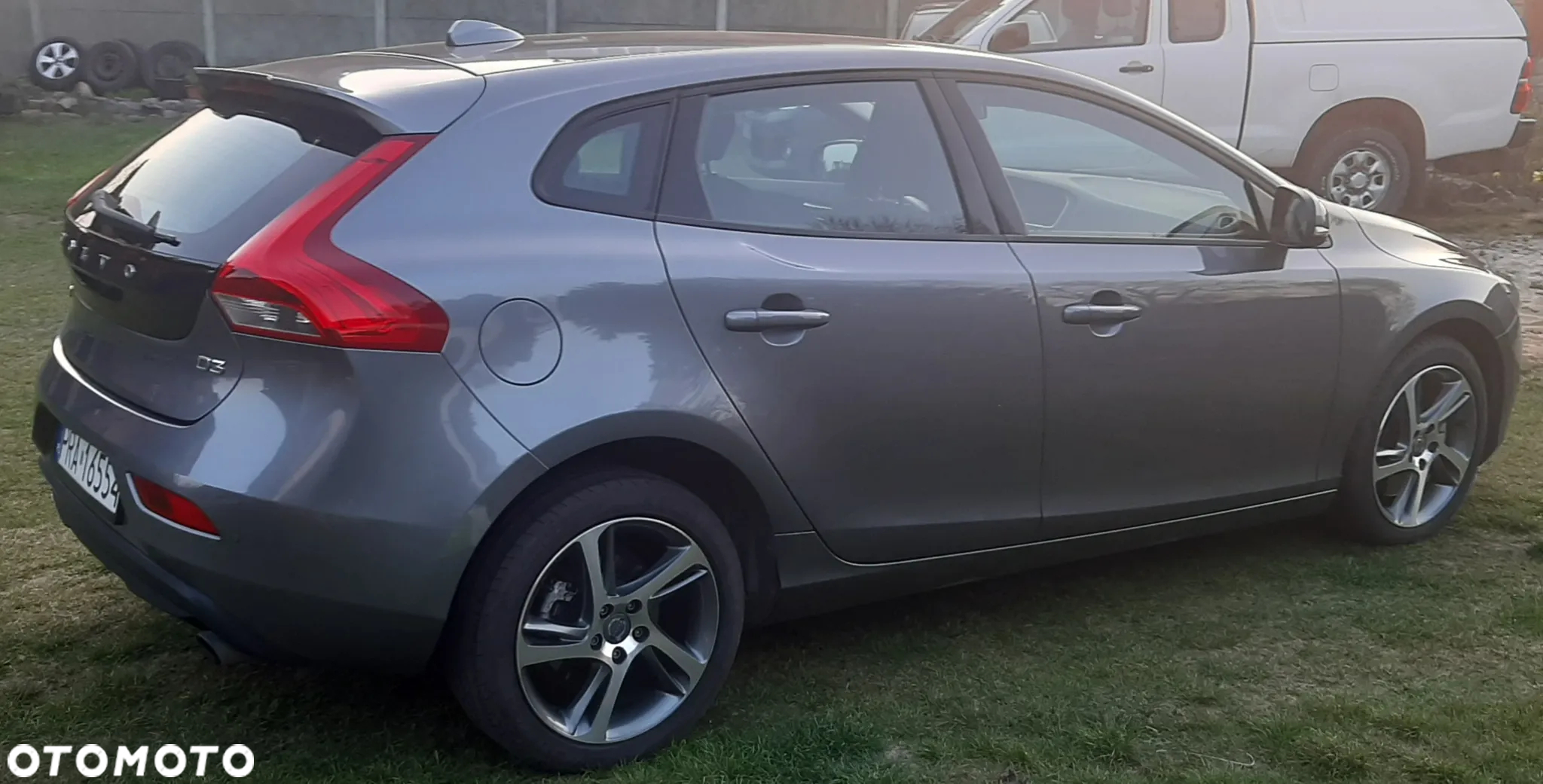 Volvo V40 D3 Drive-E Momentum - 13