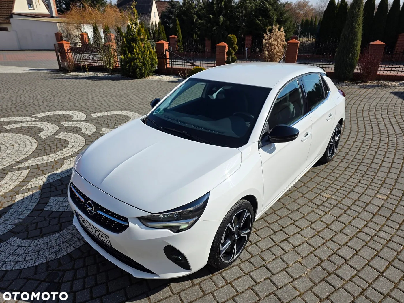 Opel Corsa 1.2 Direct Injection Turbo GS - 2