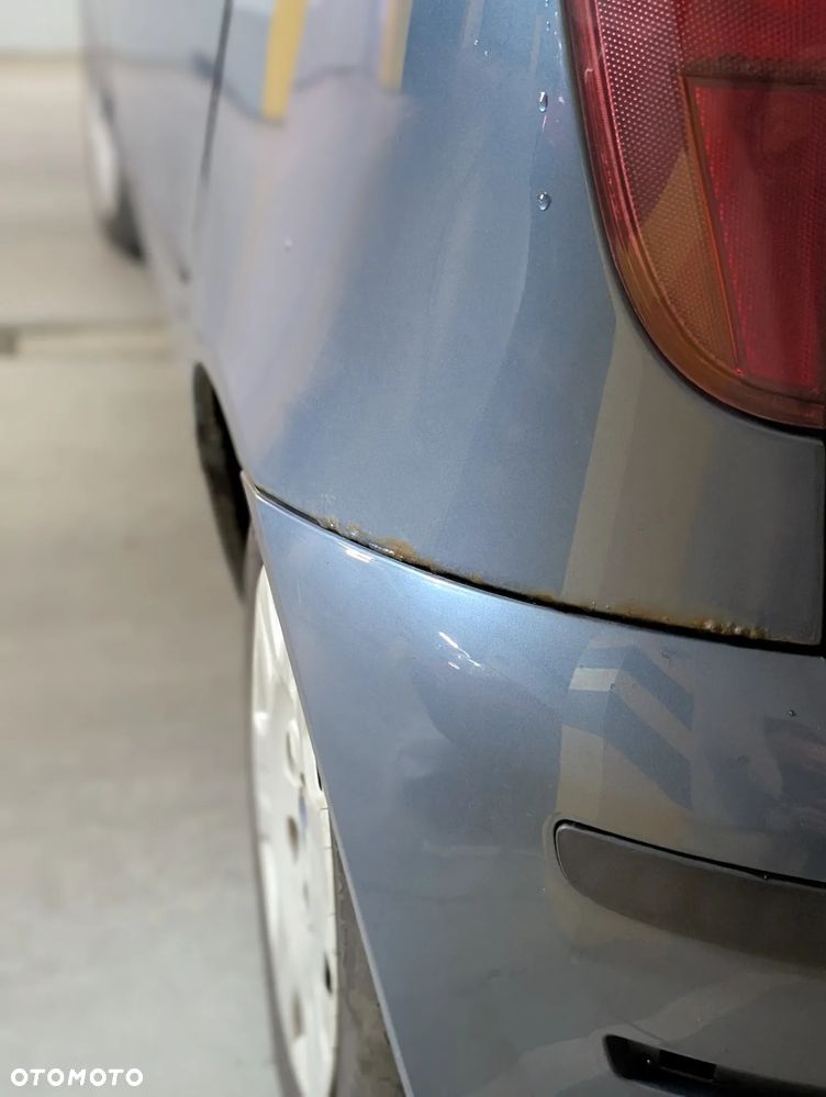 Fiat Punto 1.2 8V Active - 15