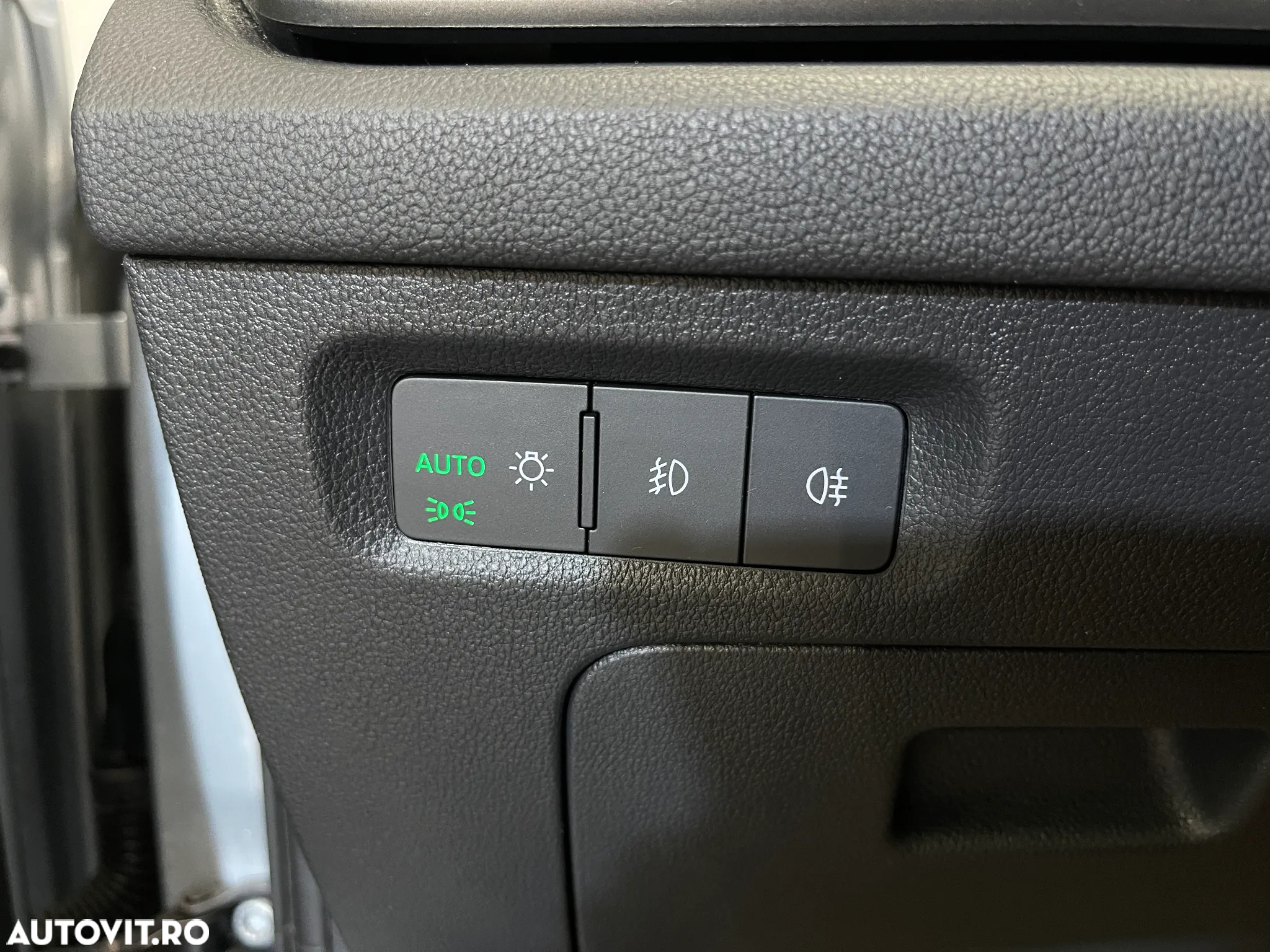 Skoda Octavia 2.0 TDI DSG Ambition - 19