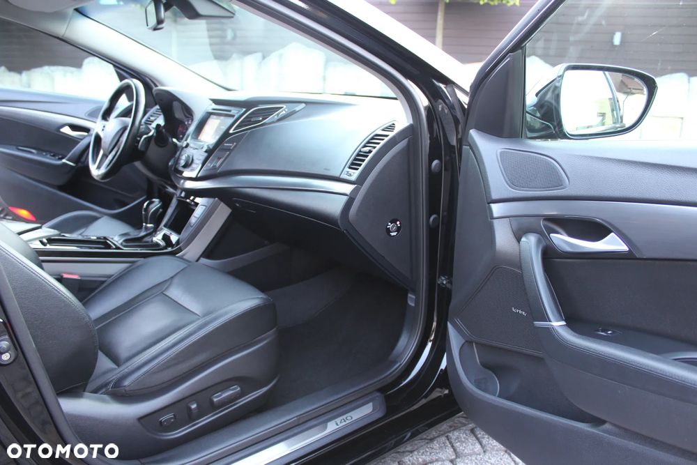 Hyundai i40 Kombi 1.7 CRDi DCT Premium - 18