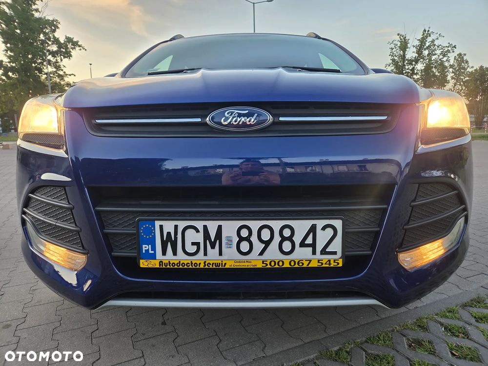 Ford Escape 2.0 EcoBoost AWD Titanium - 9