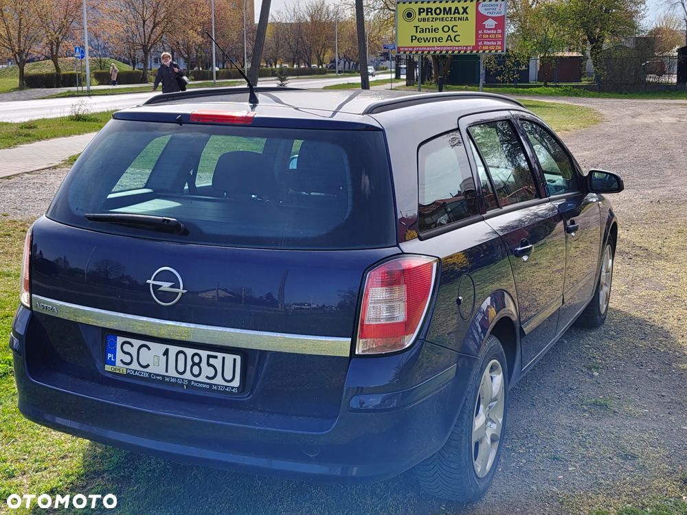 Opel Astra 1.9 CDTI - 9