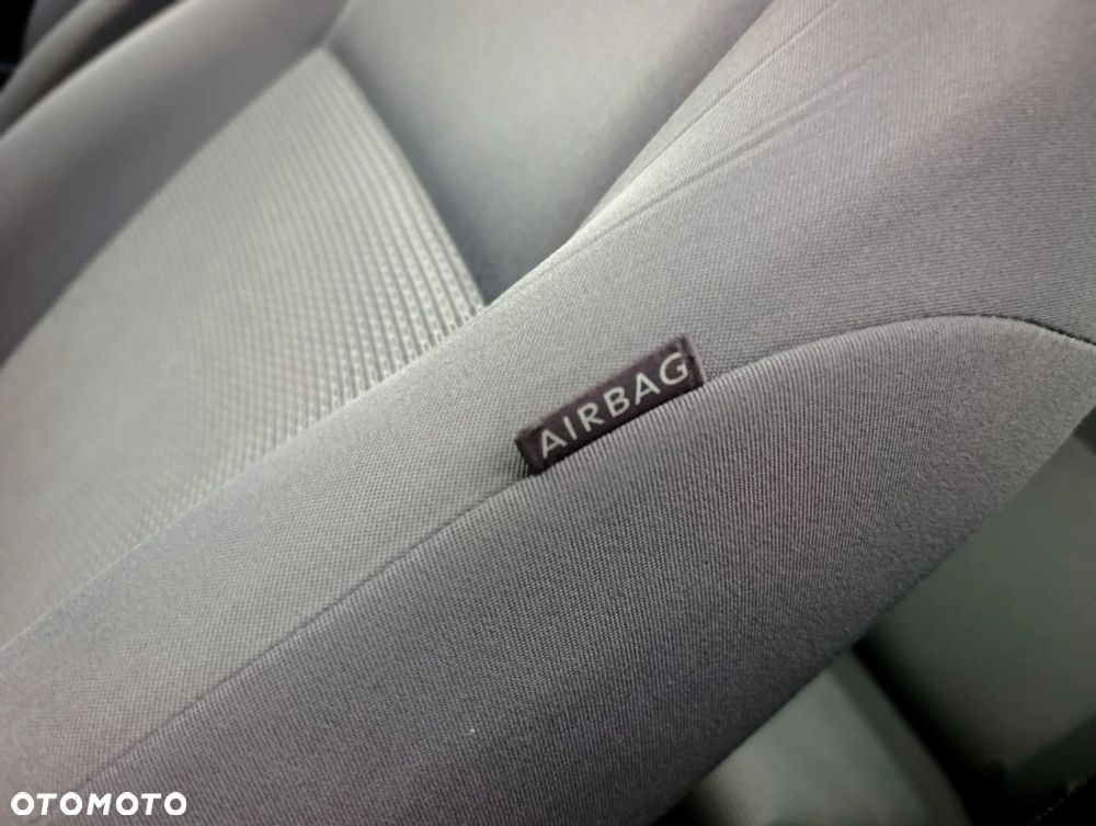 Volkswagen Golf 1.9 TDI DPF Trendline - 22