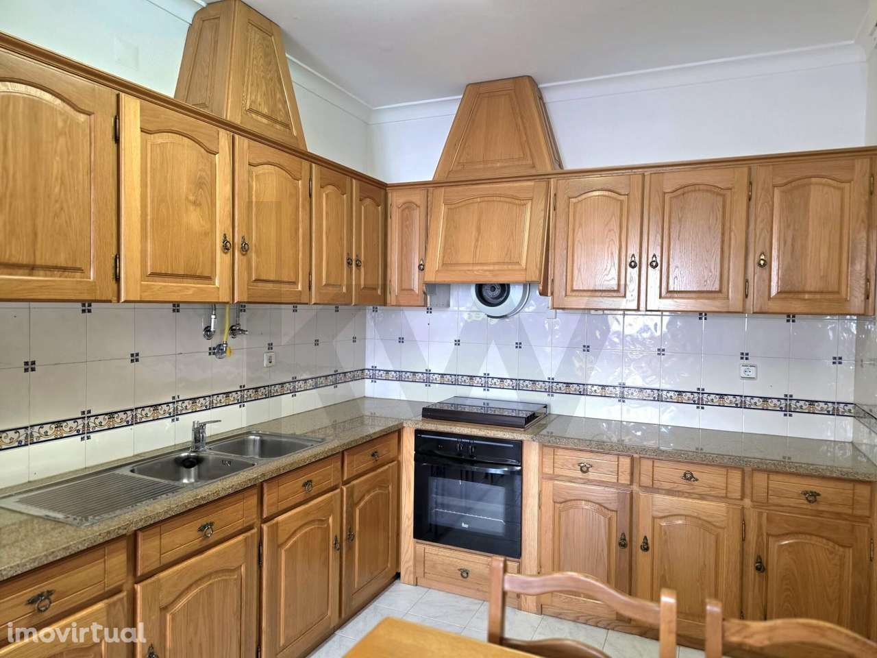 Moradia Bifamiliar (T2 + T2) e Terreno de 846m2 em Couço - Coruche - Grande imagem: 4/44