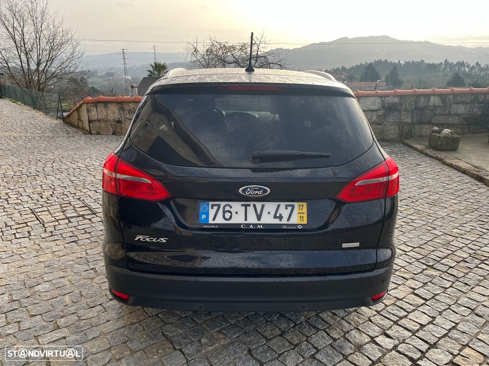 Ford Focus SW 1.0 EcoBoost Titanium - 4