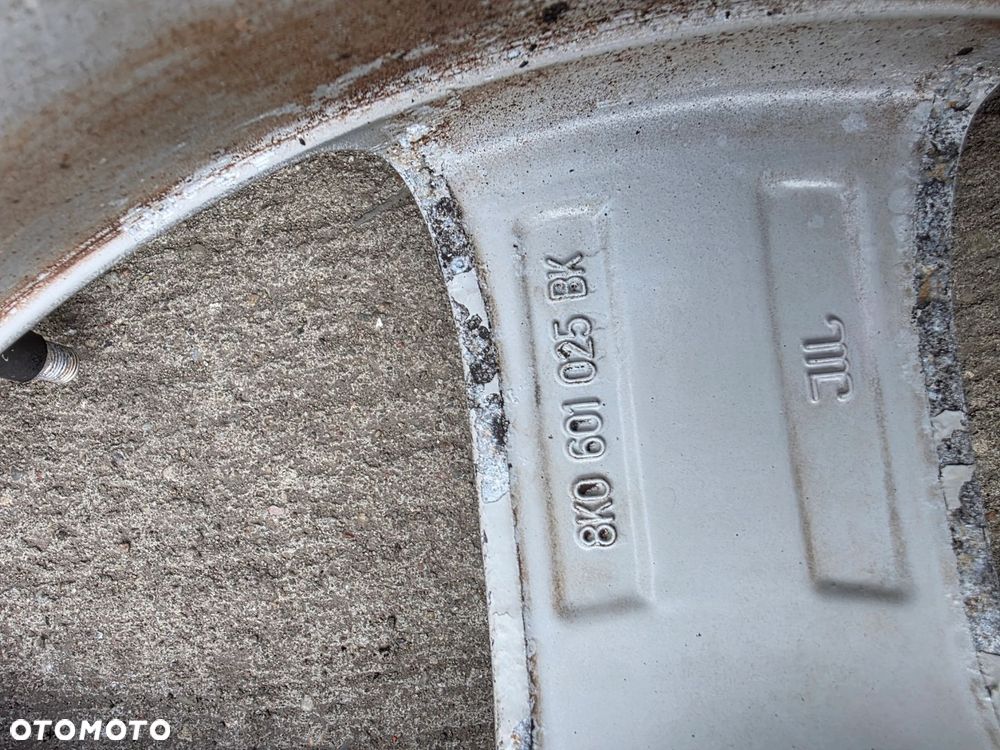 FELGA FELGI KOMPLET VW SKODA AUDI A4 A5 A6 7.5J R17 ET45 8K0601025BK 9/26 - 8
