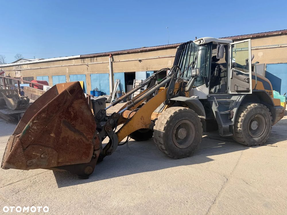 Liebherr L528 - 1