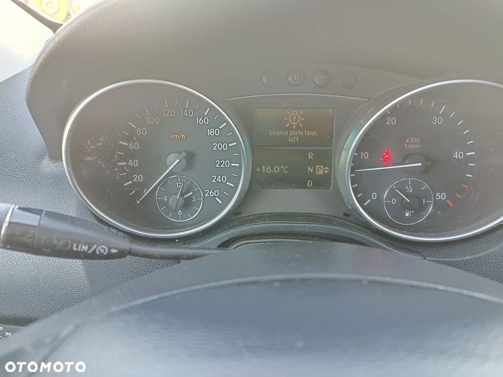 Mercedes-Benz ML - 8