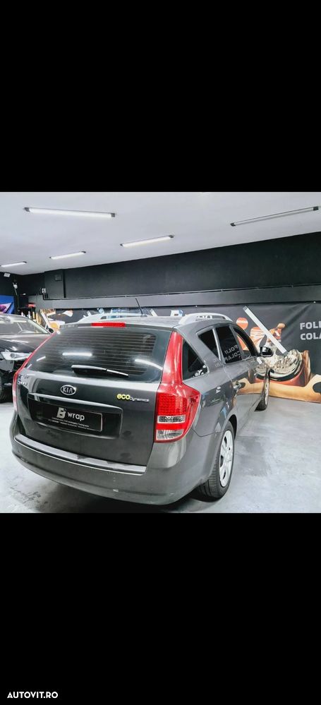 Kia Ceed 1.6 CRDi SW ISG Spirit - 6