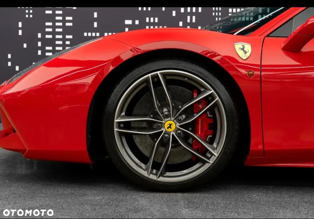 Ferrari 488 - 2