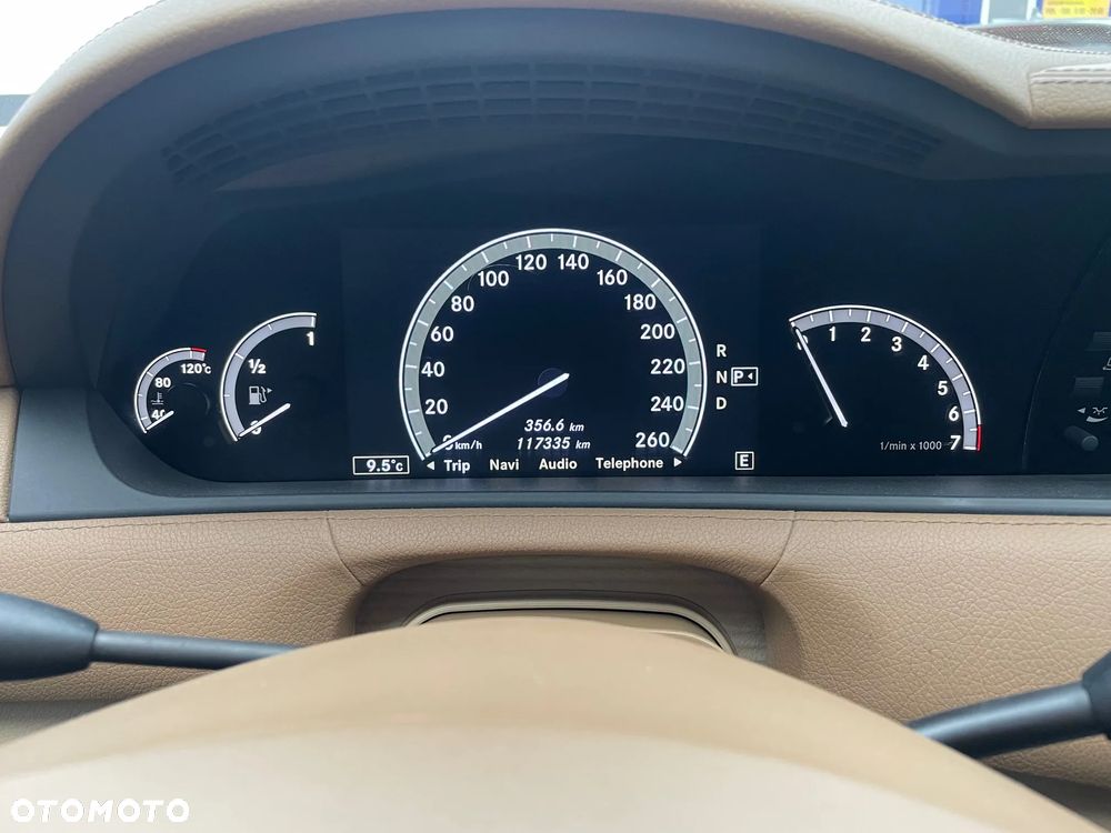 Mercedes-Benz CL 500 4Matic (BlueEFFICIENCY) 7G-TRONIC - 13