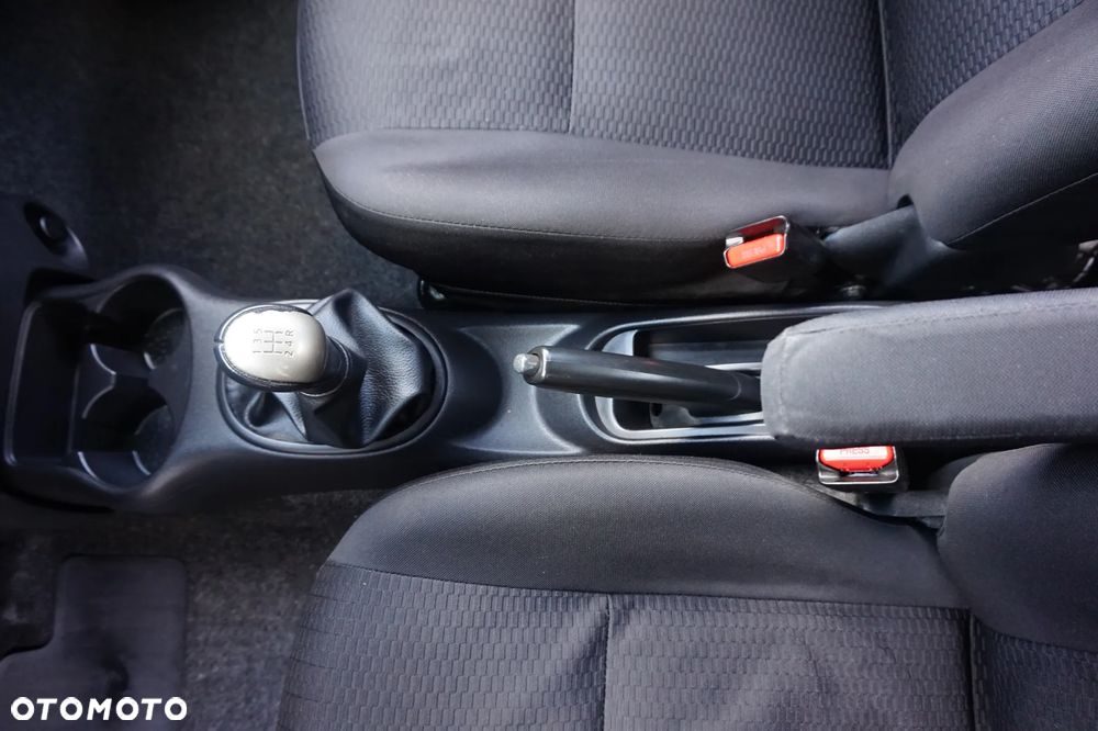 Nissan Micra - 31