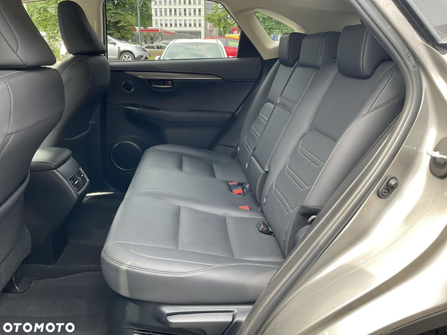 Lexus NX - 15