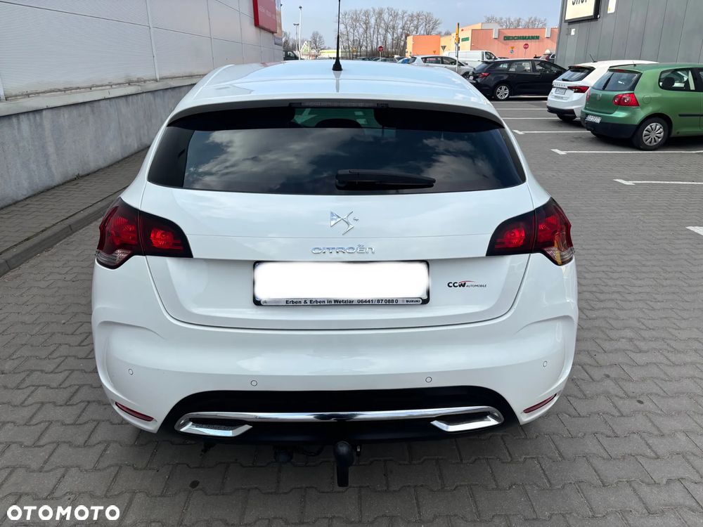 Citroën DS4 e-HDi 115 SoChic - 5