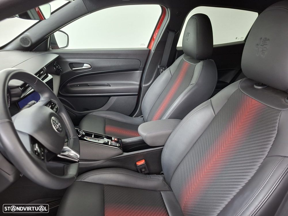 Alfa Romeo Junior 54 kWh Sport Speciale - 9